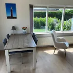 Mooie Vlakbij De Zee! * Ouddorp