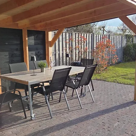 Mooie Vlakbij De Zee! Vakantiehuis Ouddorp